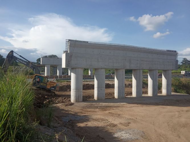 Sobrepuente y puente de acceso Montclair, un nuevo proyecto vial in Filipinas
